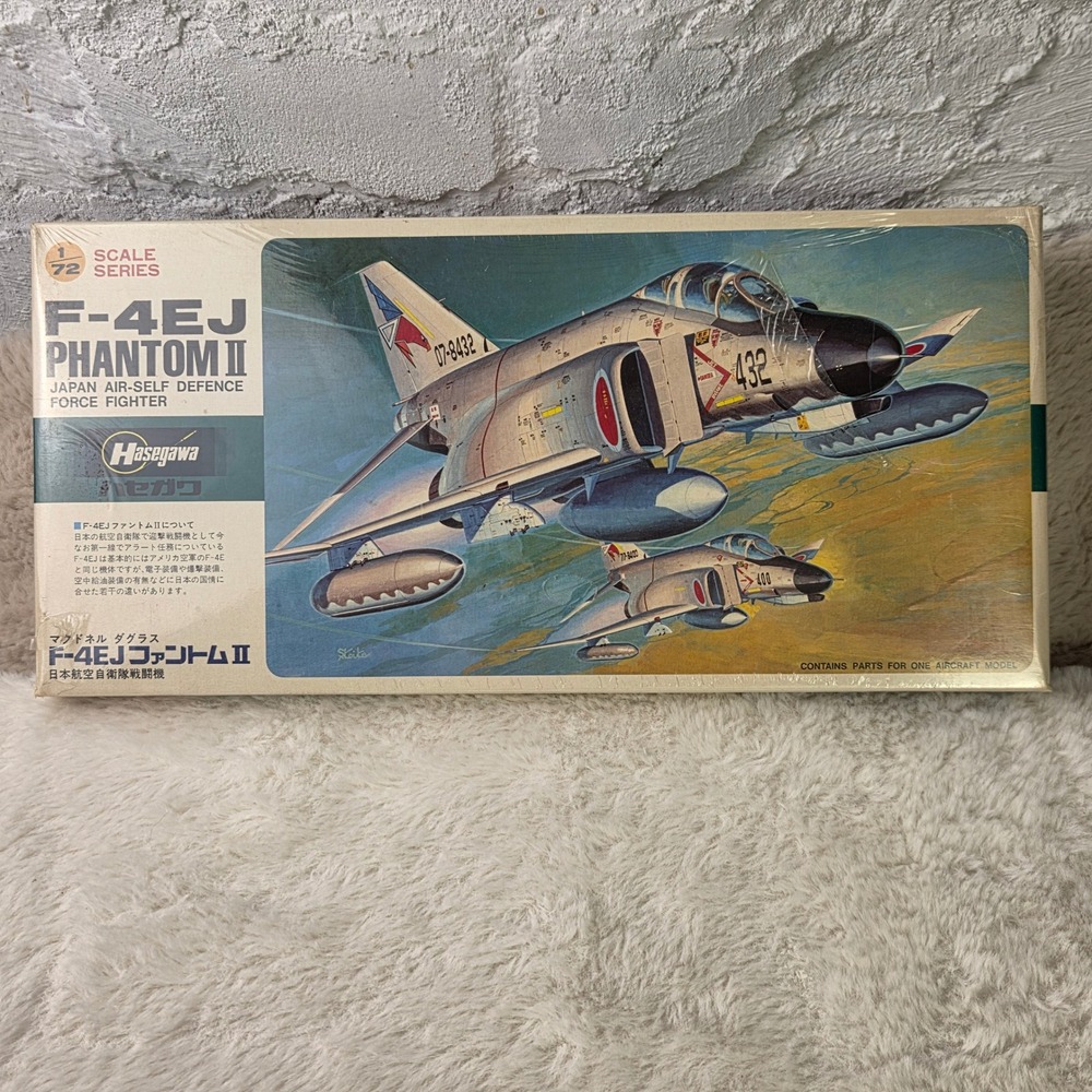 Hasegawa‎ F4EJ Phantom II McDonnell Douglas Japan Model Kit 1:72 Scale E004
